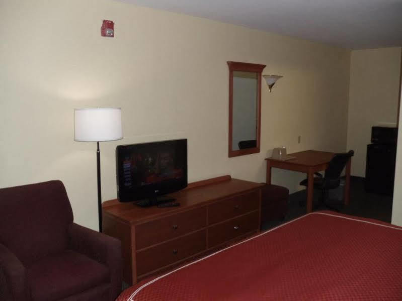 Days Inn By Wyndham Elmsford Exteriér fotografie
