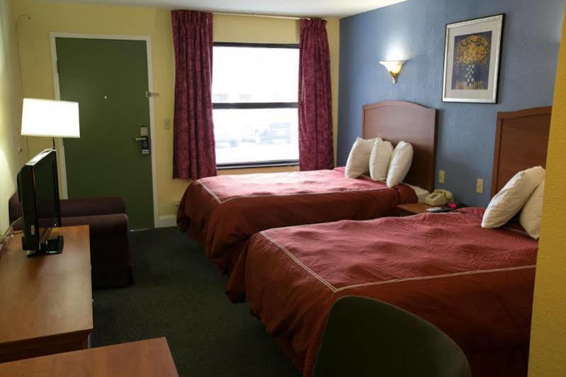 Days Inn By Wyndham Elmsford Exteriér fotografie