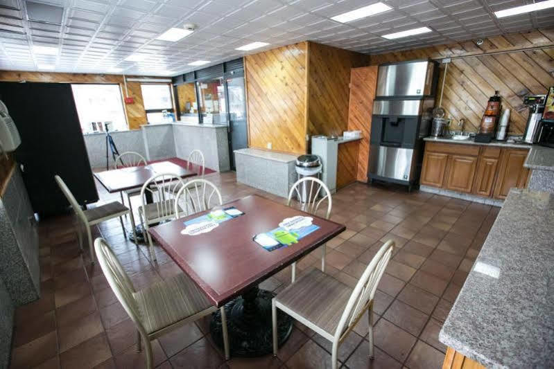 Days Inn By Wyndham Elmsford Exteriér fotografie