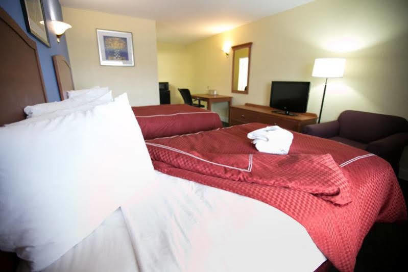 Days Inn By Wyndham Elmsford Exteriér fotografie